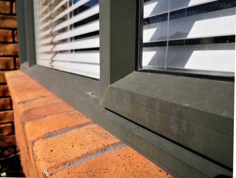 how to clean old aluminum windows_13