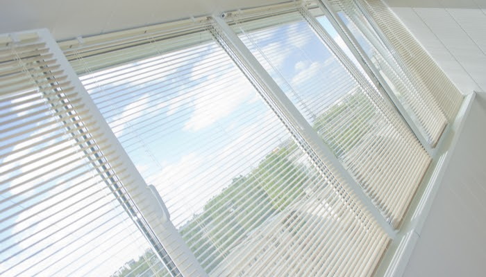 how to clean aluminum windows_3