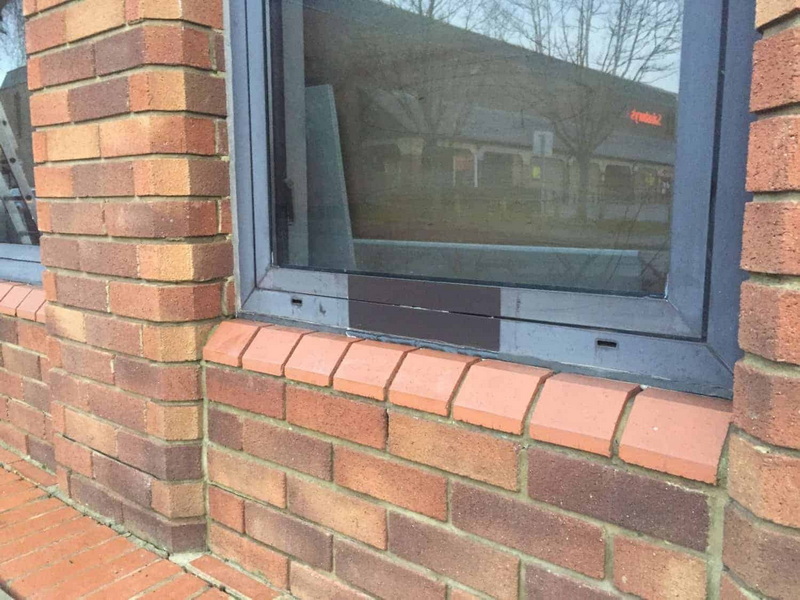 how to remove aluminum windows from brick house_26