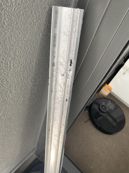 how to restore aluminum shower door frame_3