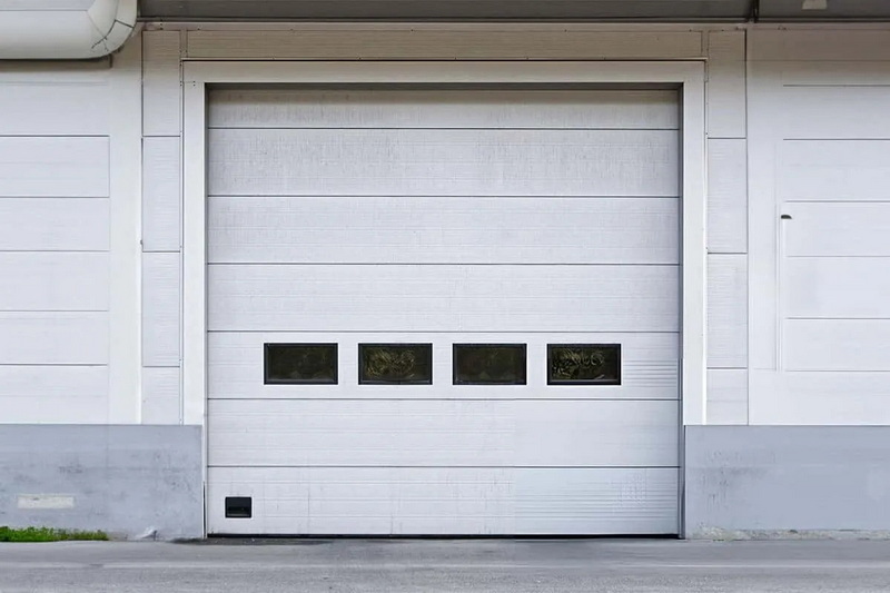 how to xlean garage aluminum door_2